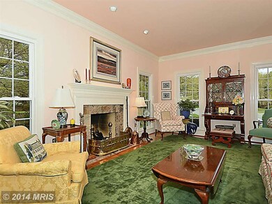 8303 Rampart Ct, Alexandria, VA 22308 - photo 6