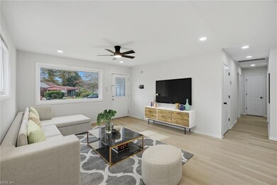 607 Warfield Dr, Portsmouth, VA 23701 - photo 2