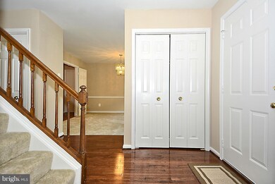 9201 Northedge Dr, Springfield, VA 22153 - photo 2