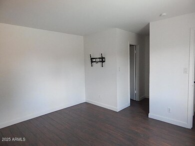 10449 W Devonshire Ave, Phoenix, AZ 85037 - photo 7