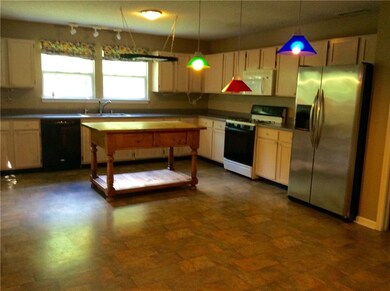 10276 Hatherley Way, Fishers, IN 46037 - photo 3