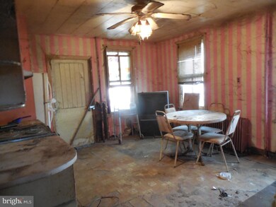 340 S Main St, Spring City, PA 19475 - photo 6