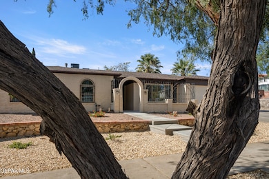 10844 Sombra Verde Dr, El Paso, TX 79935 - photo 2