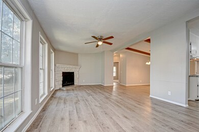 1506 Winchester Dr, Conroe, TX 77385 - photo 6