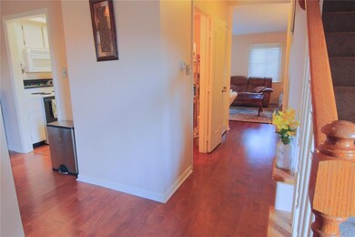 8515 Canterbury Square W, Indianapolis, IN 46260 - photo 5