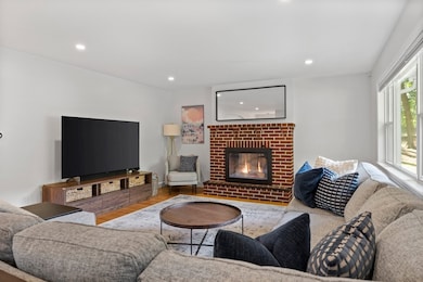 2 Woodman Ridge Rd, Andover, MA 01810 - photo 2