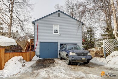 Garage off Alley