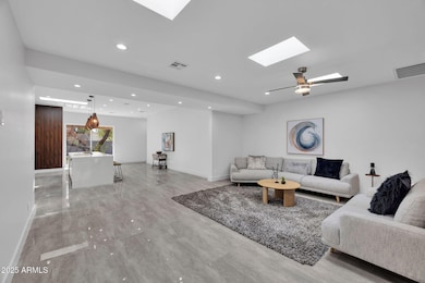 6827 N 14th Place, Phoenix, AZ 85014 - photo 3