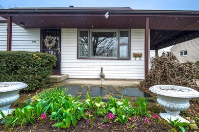 699 Georgian Dr, Columbus, OH 43228 - photo 2