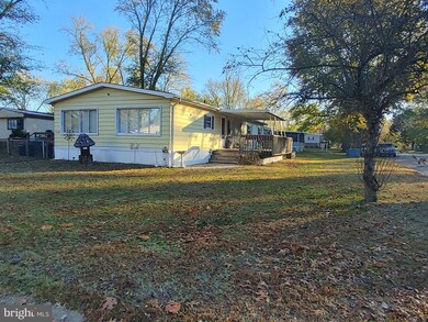 1502 Flanders Ln unit A, Harwood, MD 20776 - photo 3