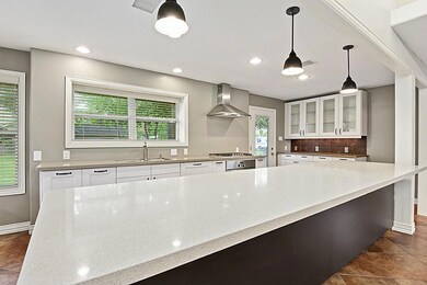 1403 Del Norte St, Houston, TX 77018 - photo 4