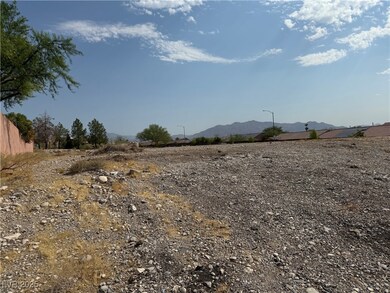 View of yard featuring a mountain view