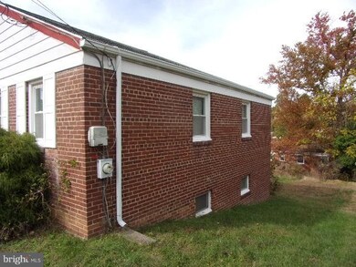 2014 Jameson St, Temple Hills, MD 20748 - photo 2