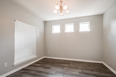 4527 Knights Ct, Baytown, TX 77521 - photo 4