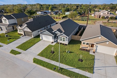 1123 Santee Ct, Rosharon, TX 77583 - photo 3