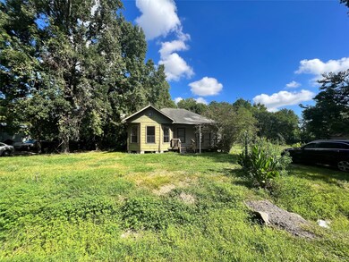 848 Marjorie St, Houston, TX 77088 - photo 2