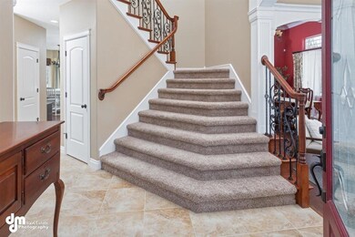 04-Front Entry_DMD_7079