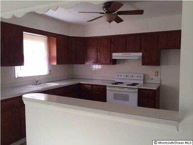 25 Whitmore Dr, Toms River, NJ 08757 - photo 3