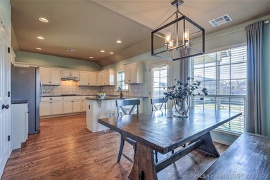 Breakfast Room