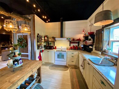 516 County Road 424, Comanche, TX 76442 - photo 3