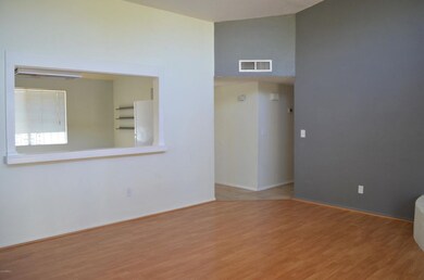 Una family room 4