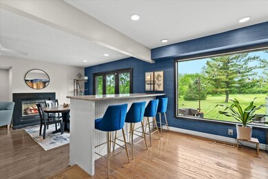 10-9325 Ridge Rd