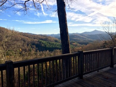 How many mountain ranges can you see?