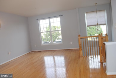 7116 Ladd Cir, Frederick, MD 21703 - photo 6