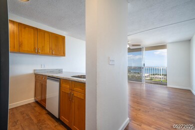 98-99 Uao Place unit 1705, Aiea, HI 96701 - photo 4