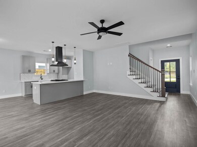 7905 James Franklin St, Houston, TX 77088 - photo 5