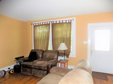 1317 Vine St, Scranton, PA 18510 - photo 4