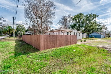 5158 Birkenhead Rd, Jacksonville, FL 32210 - photo 3