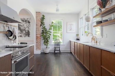 628 Lattintown Rd, Marlboro, NY 12542 - photo 2