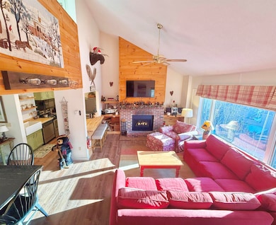 337 Handle (Snow Tree Pines K) Rd unit Pines K, Dover, VT 05356 - photo 4