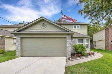 9909 Kingfisher Dr, Conroe, TX 77385 - photo 2