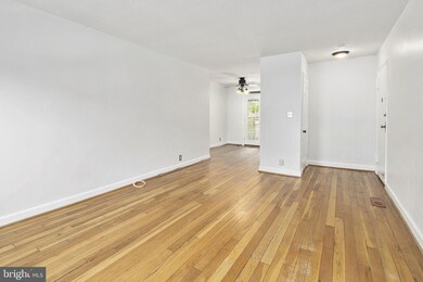 3049 S Buchanan St unit A1, Arlington, VA 22206 - photo 4