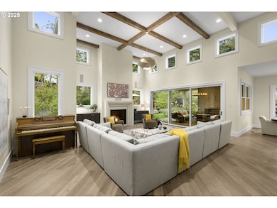 Living Room-Fireplace