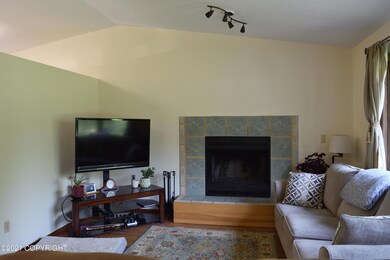 LivingRoom2