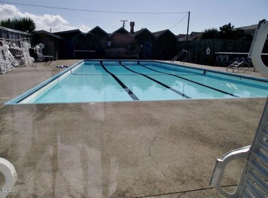 Club pool-