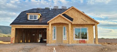Lot 17 Settler's Square - FRONT
