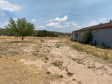 200 W Eleanor Rd, Paulden, AZ 86334 - photo 4