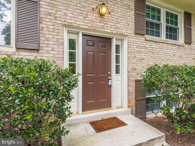 12327 Myterra Way, Herndon, VA 20171 - photo 4