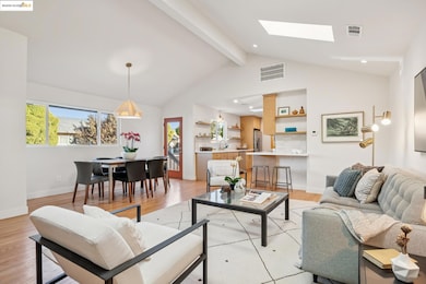 3018 Mabel St, Berkeley, CA 94702 - photo 7