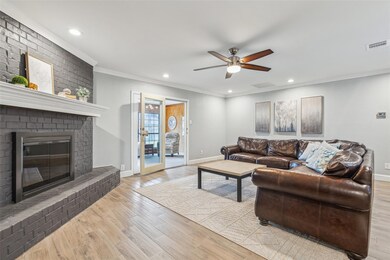 815 Central Dr, Colleyville, TX 76034 - photo 5