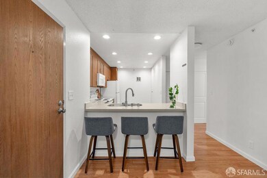 332 Philip Dr unit 103, Daly City, CA 94015 - photo 2