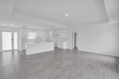 2812 15th St SW, Lehigh Acres, FL 33976 - photo 2