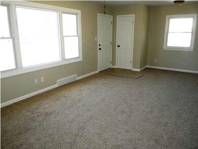 XL Inviting Living Room
