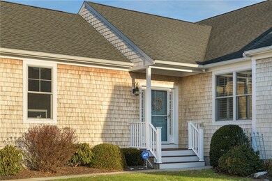 156 Bayridge Dr, Middletown, RI 02842 - photo 2