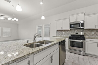 13408 Cinderford Ave, Horizon City, TX 79928 - photo 4