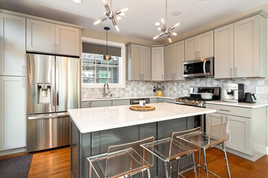 Eat-In Kitchen